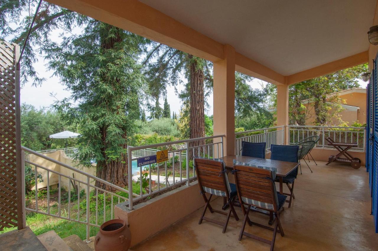 Villa Serena Nisaki  外观 照片