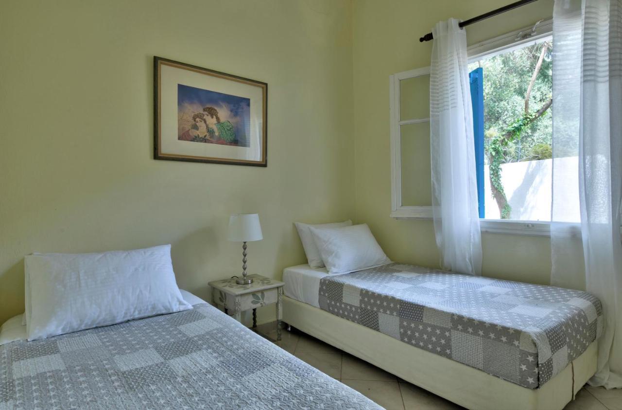 Villa Serena Nisaki  外观 照片